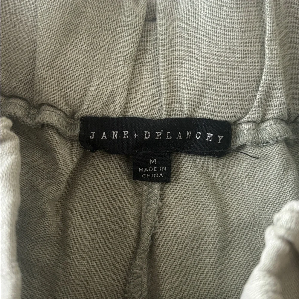 Light Sage Linen Drawstring Pants - Picture 4 of 4